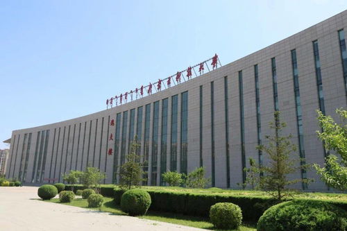 我们像双翼的神马飞驰在草原上 内蒙古科技大学唱响 草原晨曲 乌兰察布医专,看你表现